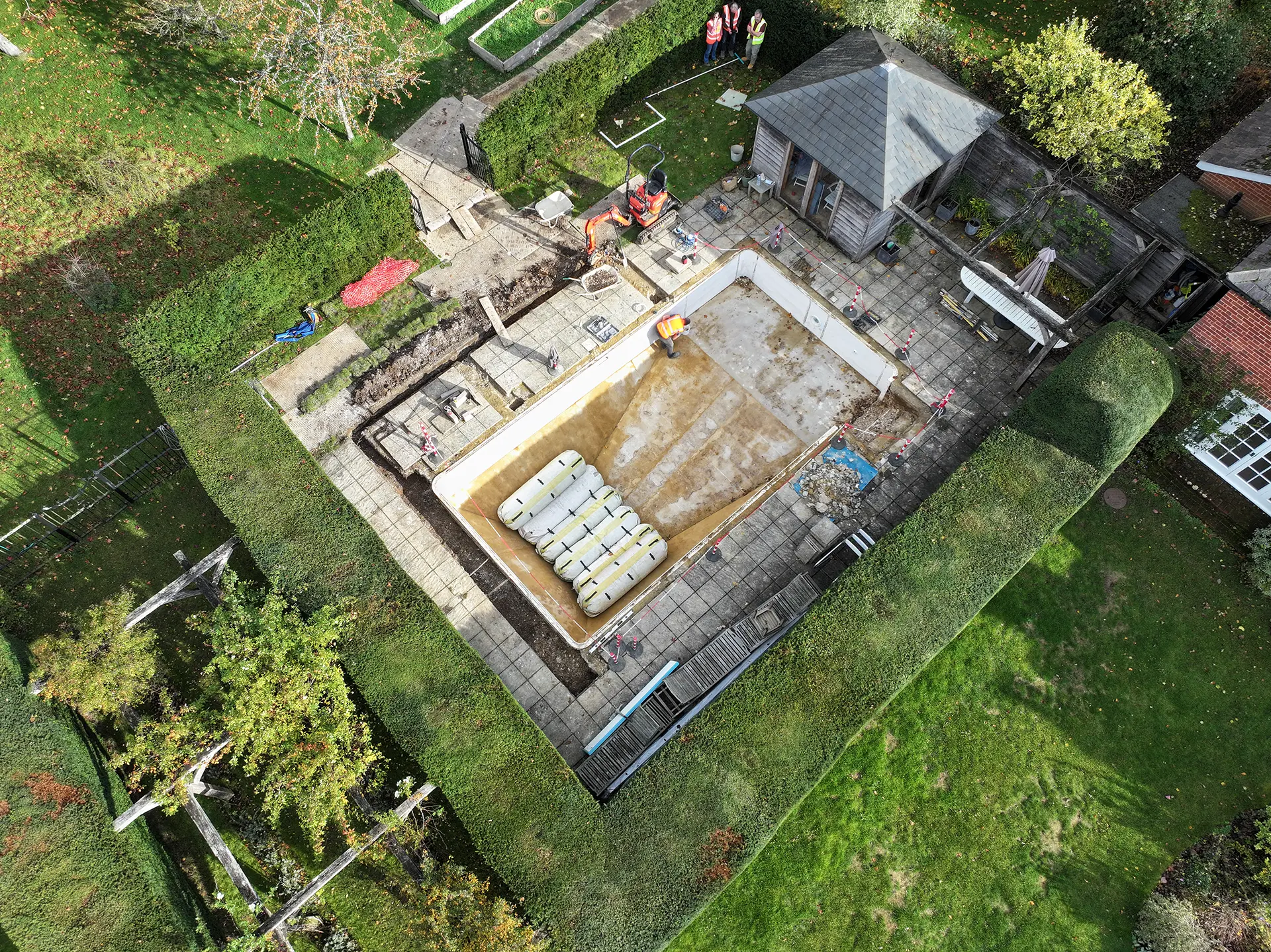 Modernising a Harlequin Pool First Built in 1989